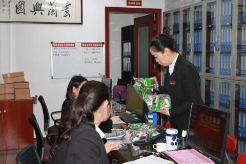 云蘭裝潢以實際行動反對“樂天”賺中國錢干損我國安全的事情