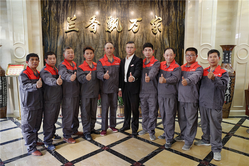 8堵駿明勤奮團2